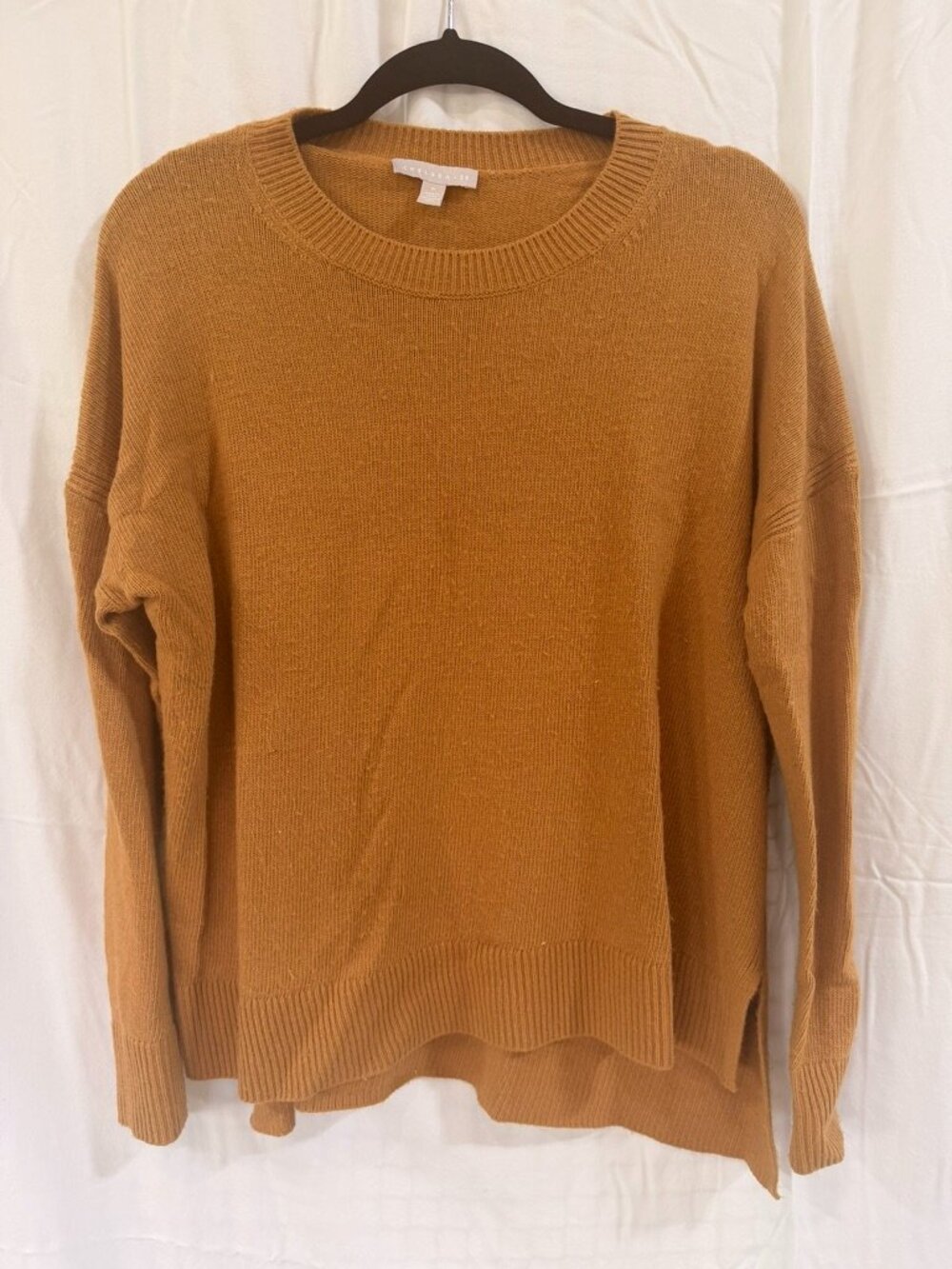 Chelsea 28 Tan Sweater | M | Good